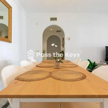 Pass The Keys Family Friendly Apartment Marbella
